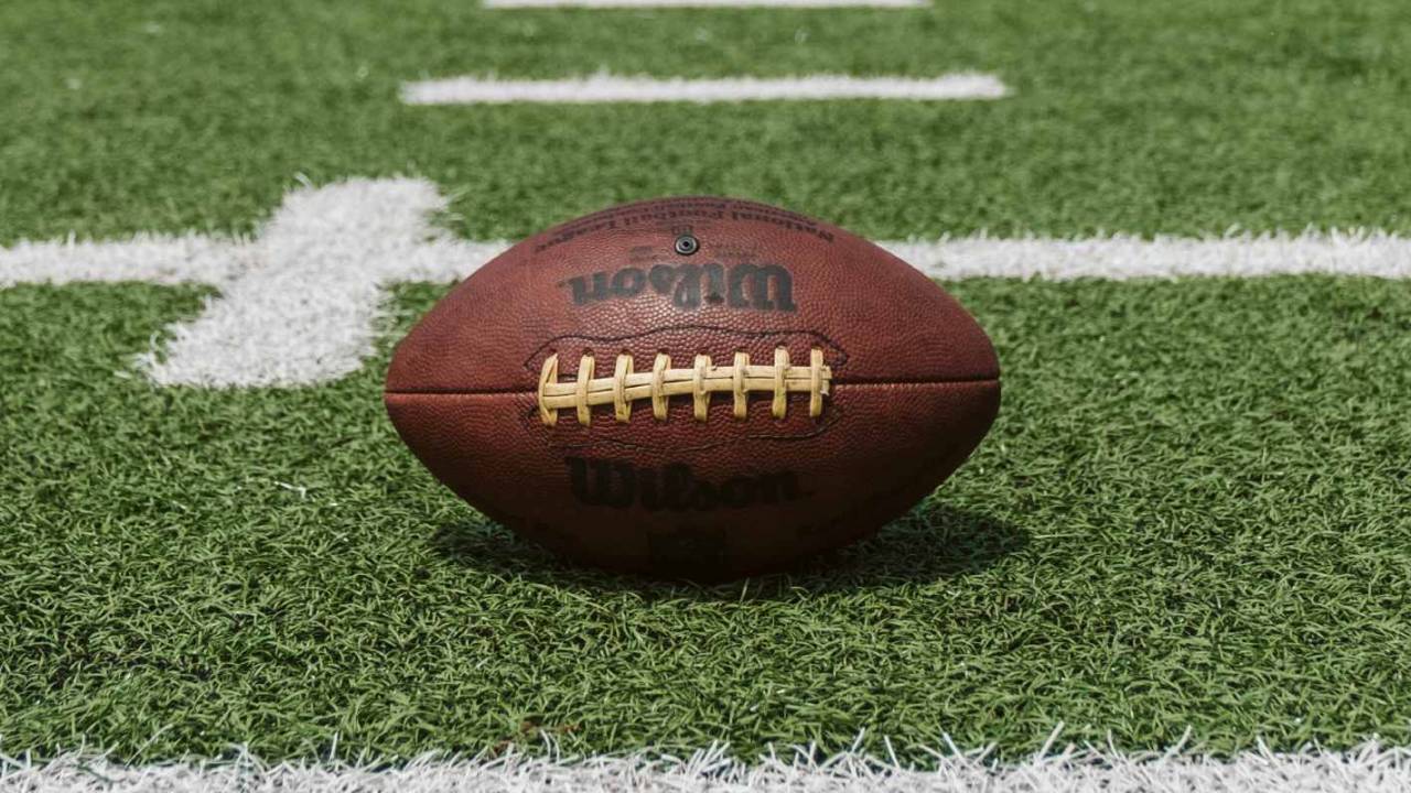 Amazon will exclusively stream the 49ers vs Cardinals game in December