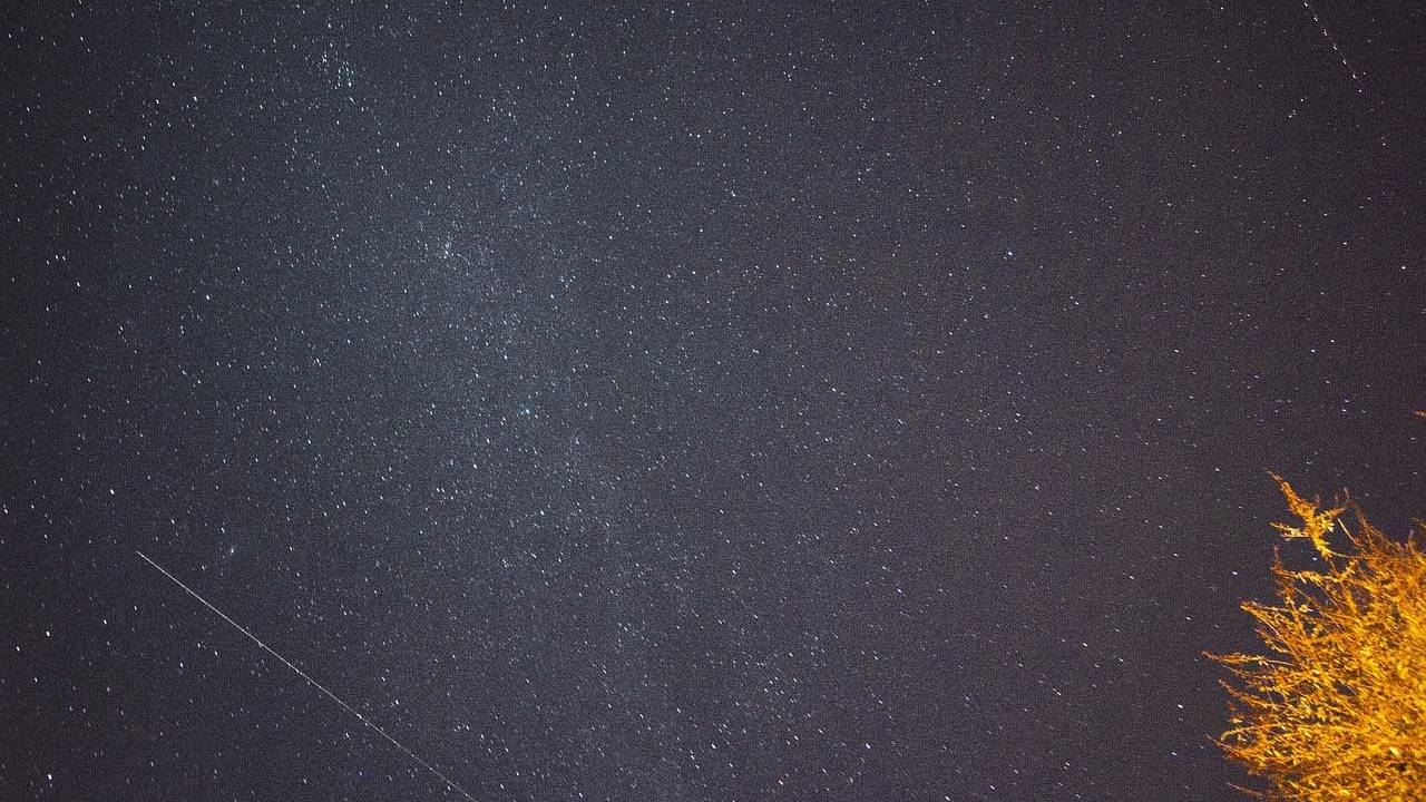 November has some treats in store for astronomy fans