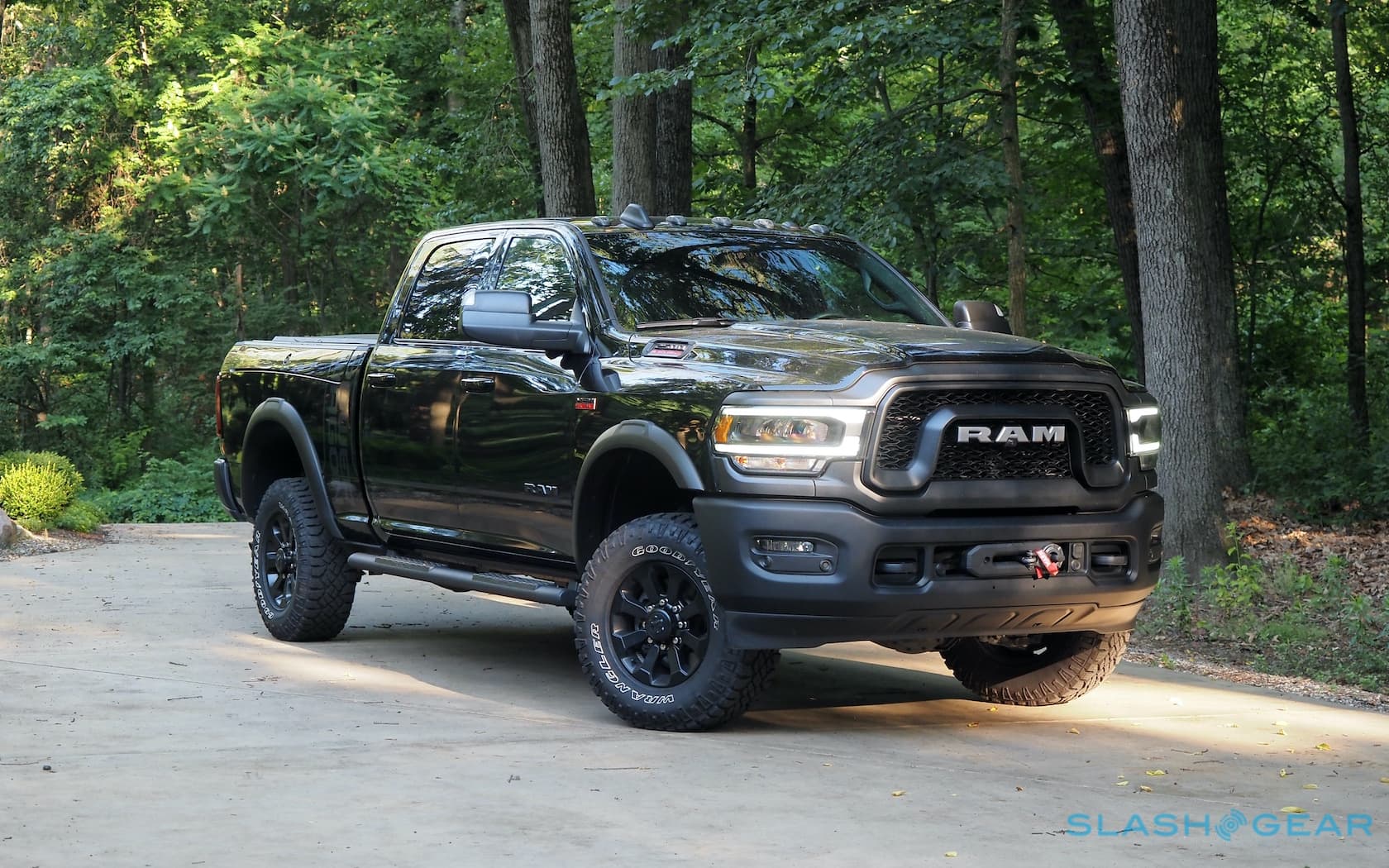2020 ram 2500 power wagon accessories