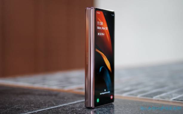 samsung galaxy z fold 2 2020
