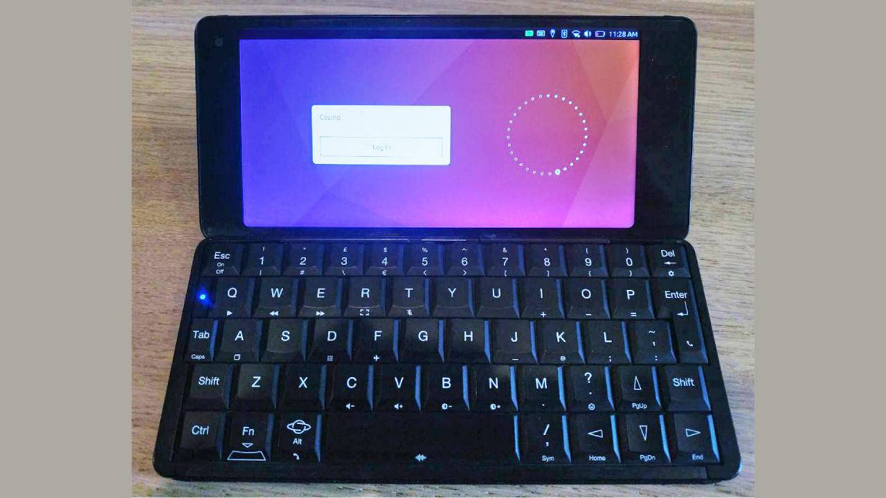 Cosmo Communicator running Ubuntu Touch shows what should have been
