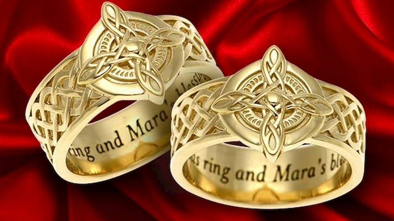 This Elder Scrolls Ritual of Mara ring is a wedding band only a gamer could love