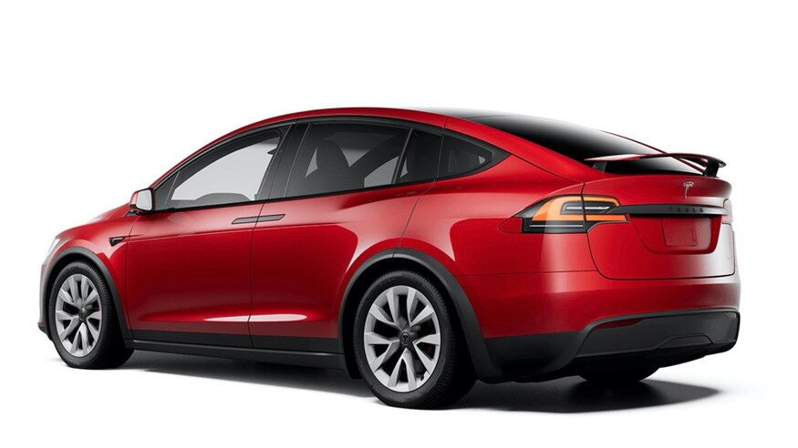 21 Tesla Model X Plaid Three Motors A Thousand Horsepower And A Yoke Slashgear