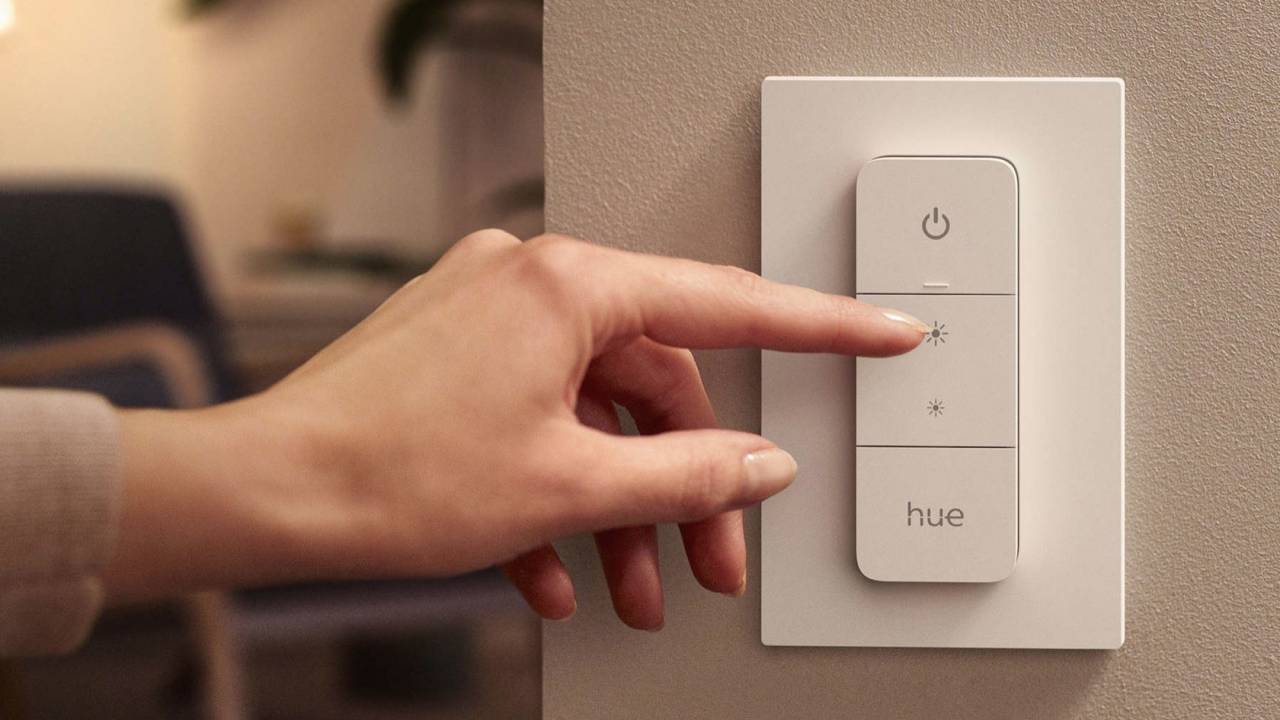 Philips Hue Wall Switch Module finally makes your old switches smarter