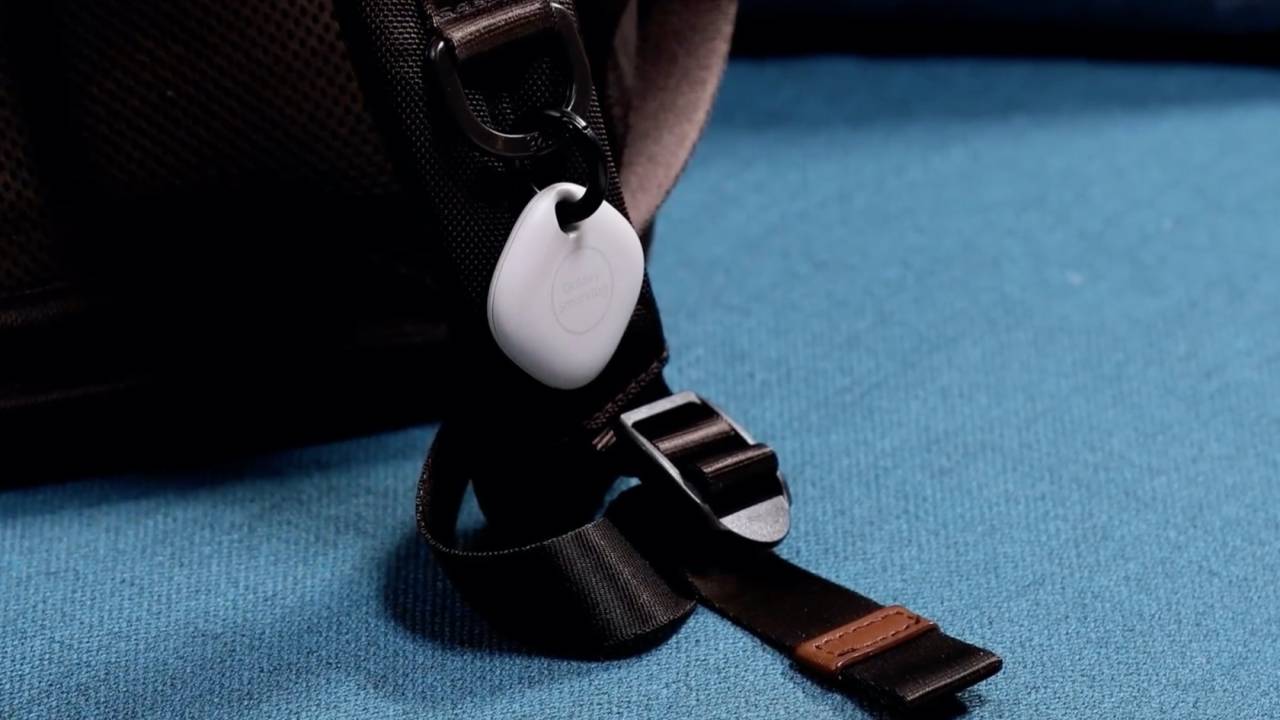 Samsung Galaxy SmartTag is a Tile-like tracker to take on Apple AirTags