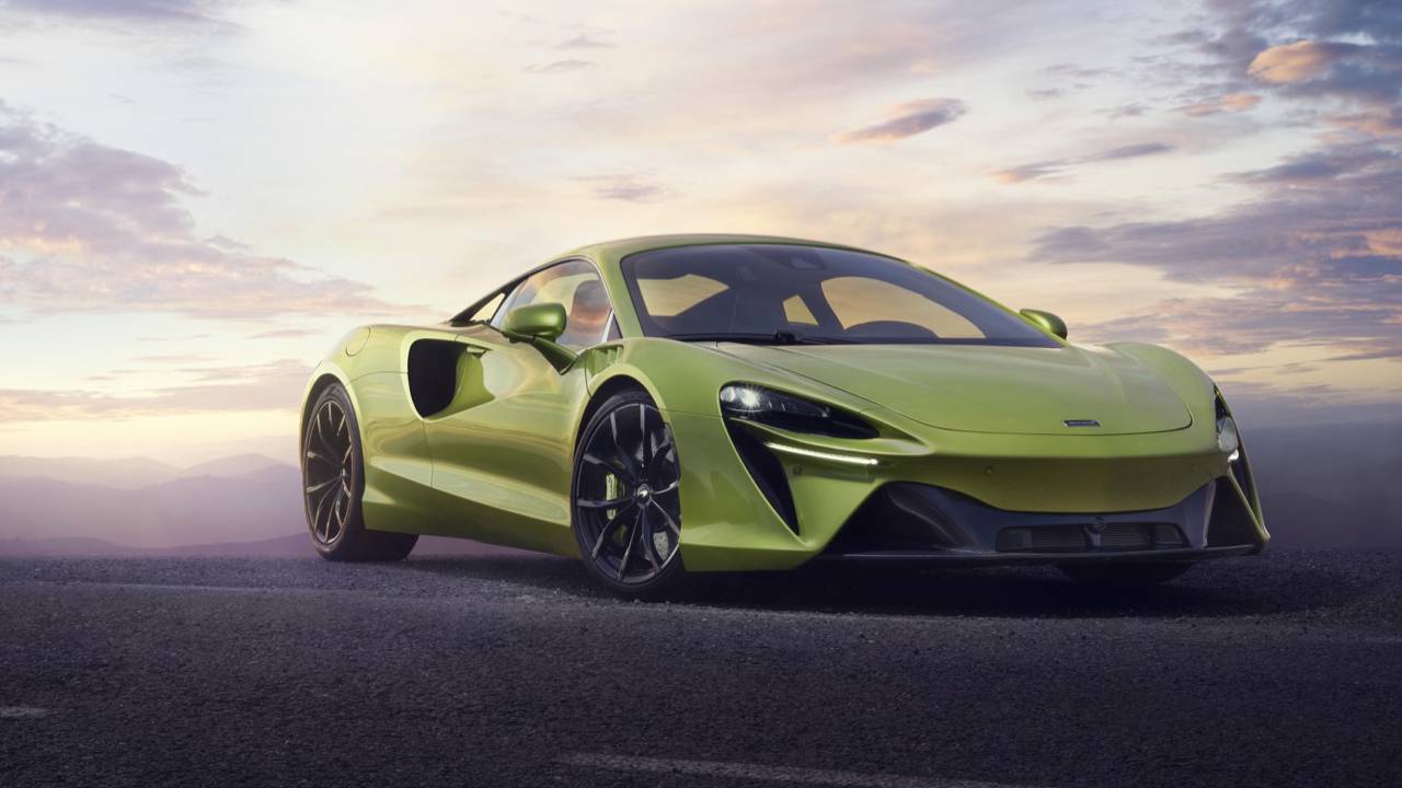 The McLaren Artura is a 671hp hybrid supercar for a new era