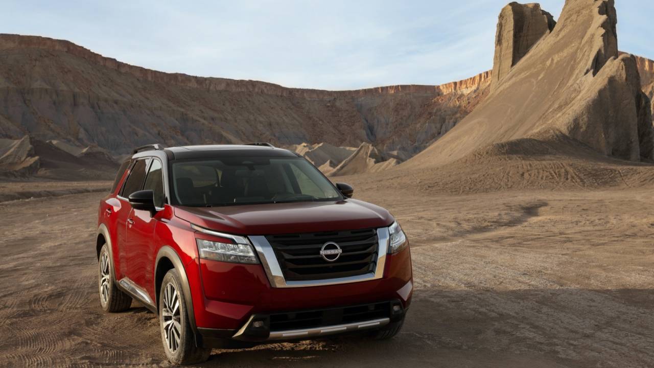 2022 Nissan Pathfinder adds style, ditches the old 3-row SUV’s worst feature