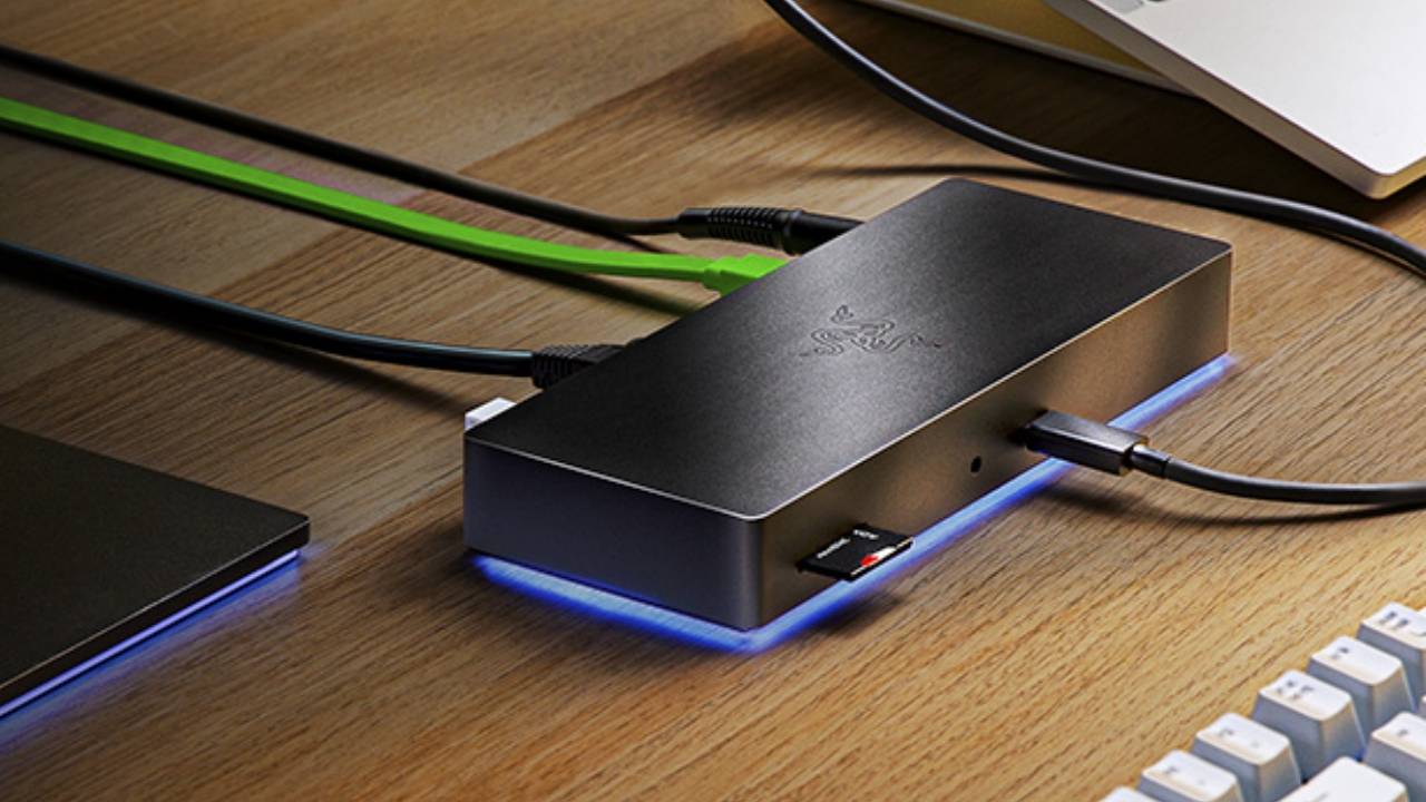 Razer Thunderbolt 4 Dock Chroma is designed to be seen