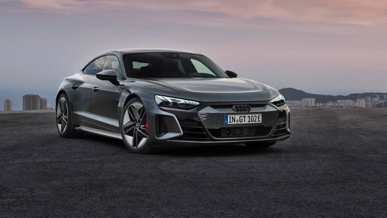 22 Audi E Tron Gt Revealed Ev Grand Tourer Flaunts A 637hp Rs Slashgear 22 Audi E Tron Gt Revealed Ev Grand Tourer Flaunts A 637hp Rs Slashgear