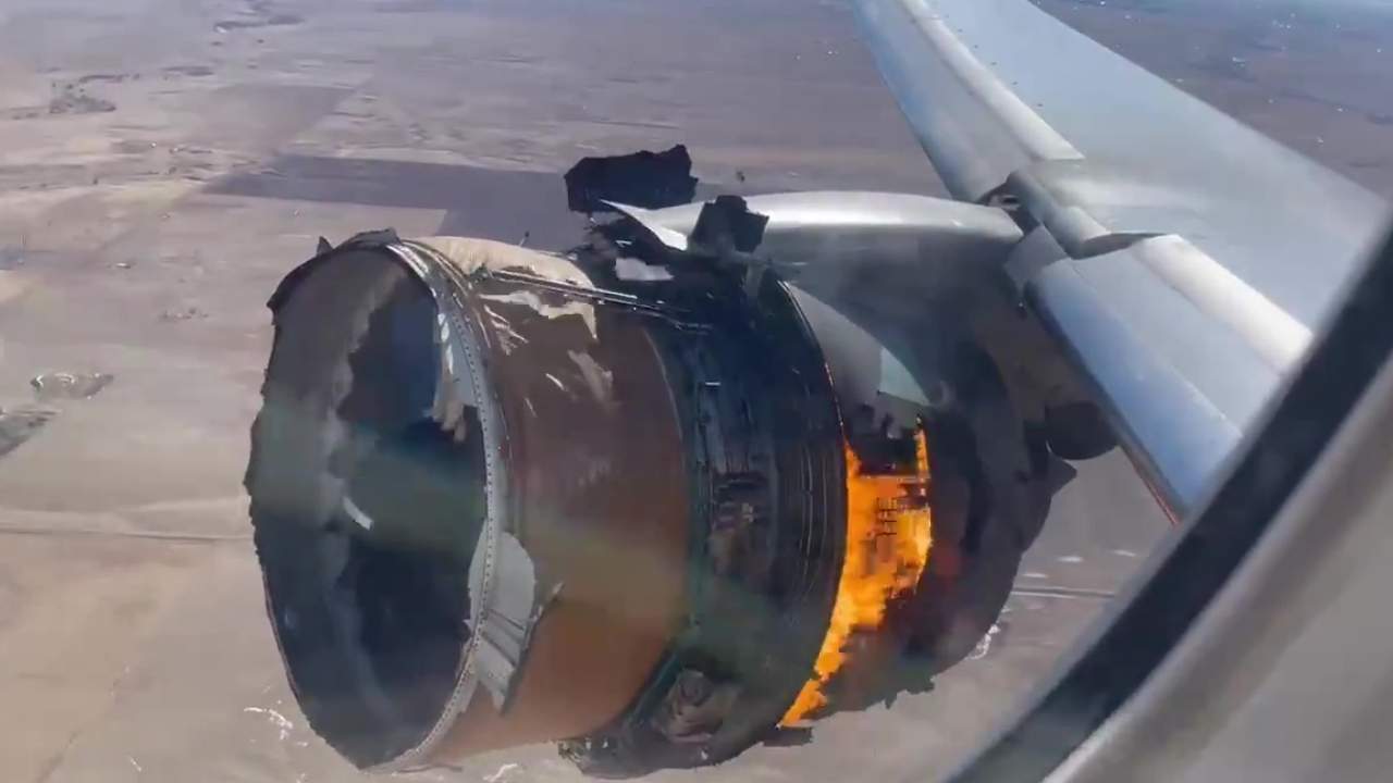 Boeing 777 planes in the US, Japan grounded after engine failure