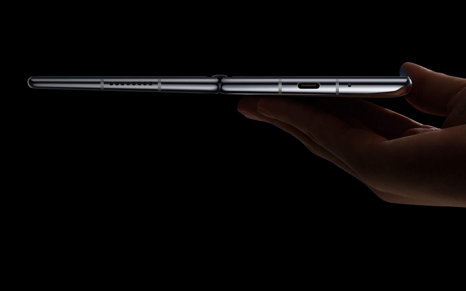 Huawei Mate X2 Foldable Phone Goes Supersized With The Same Big Issue Slashgear