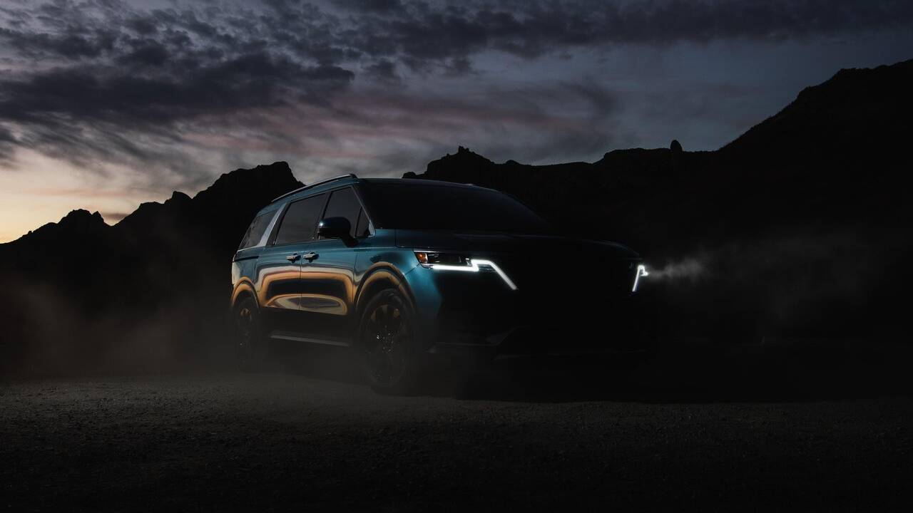 2022 Kia Carnival debuts February 23 wearing Kia’s new logo