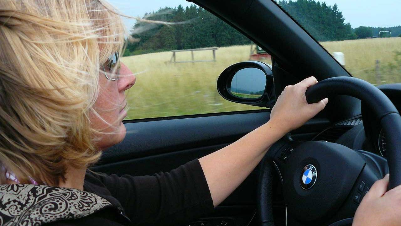 Increased risk of injury in accidents for women may come from vehicle choice