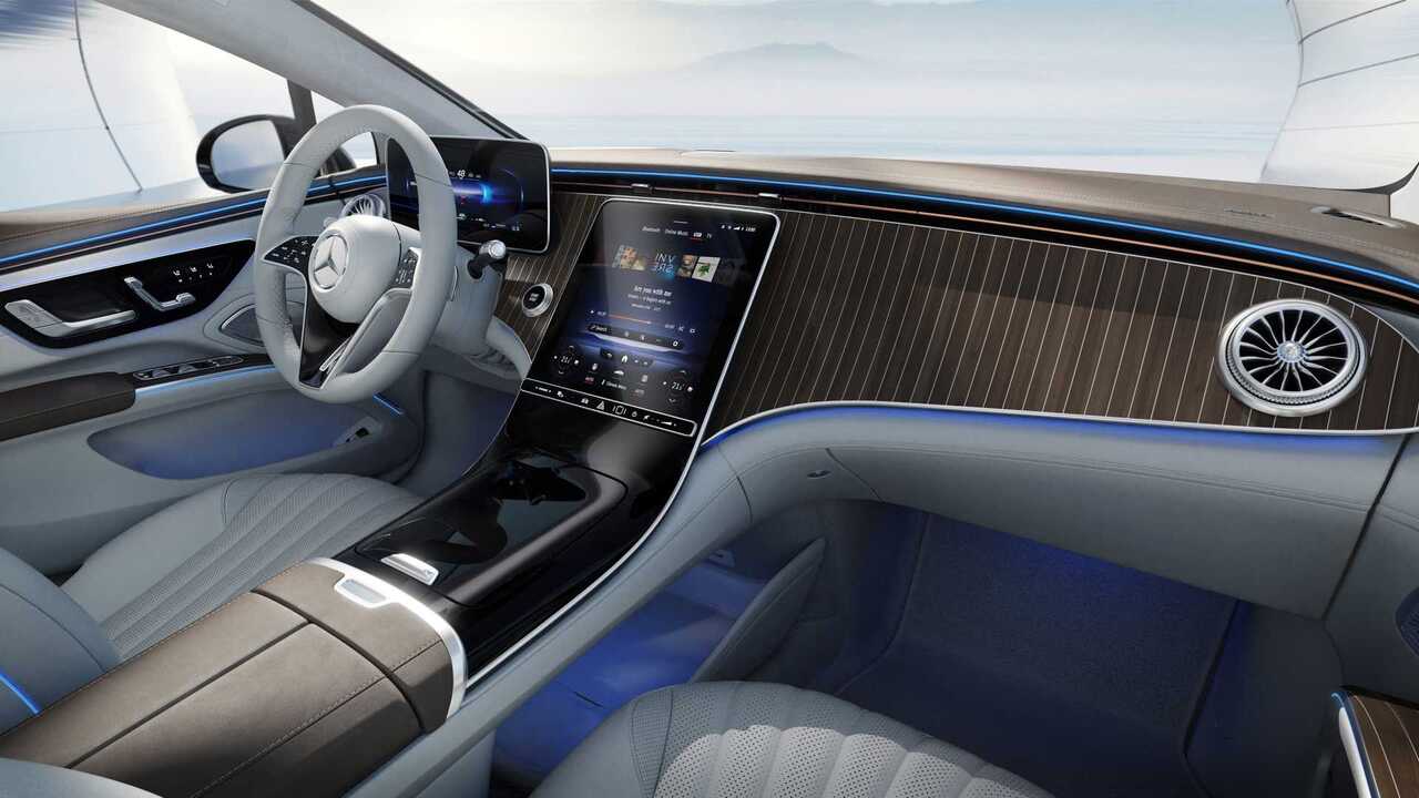 Mercedes Benz Unveils 22 Eqs Interior Without Mbux Hyperscreen Slashgear