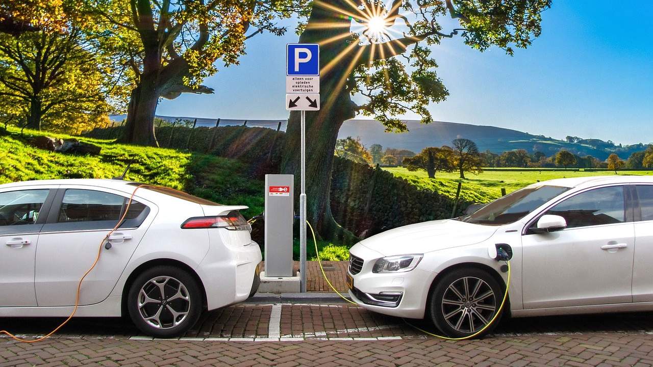 Massive Texas power outage teaches hard lessons about EVs
