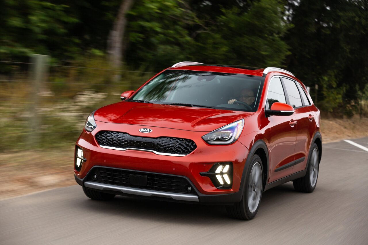 2021 Kia Niro Hybrid And Niro Phev Gets New Tech And Safety Updates Slashgear