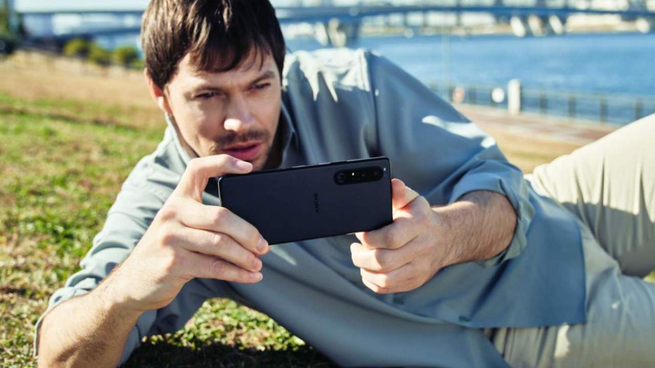 Sony mobile business finally recorded a profit