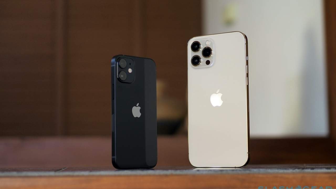 Iphone 13 Mini Renders Hint At A Conspicuous Camera Redesign Slashgear Iphone 13 Mini Renders Hint At A Conspicuous Camera Redesign Slashgear