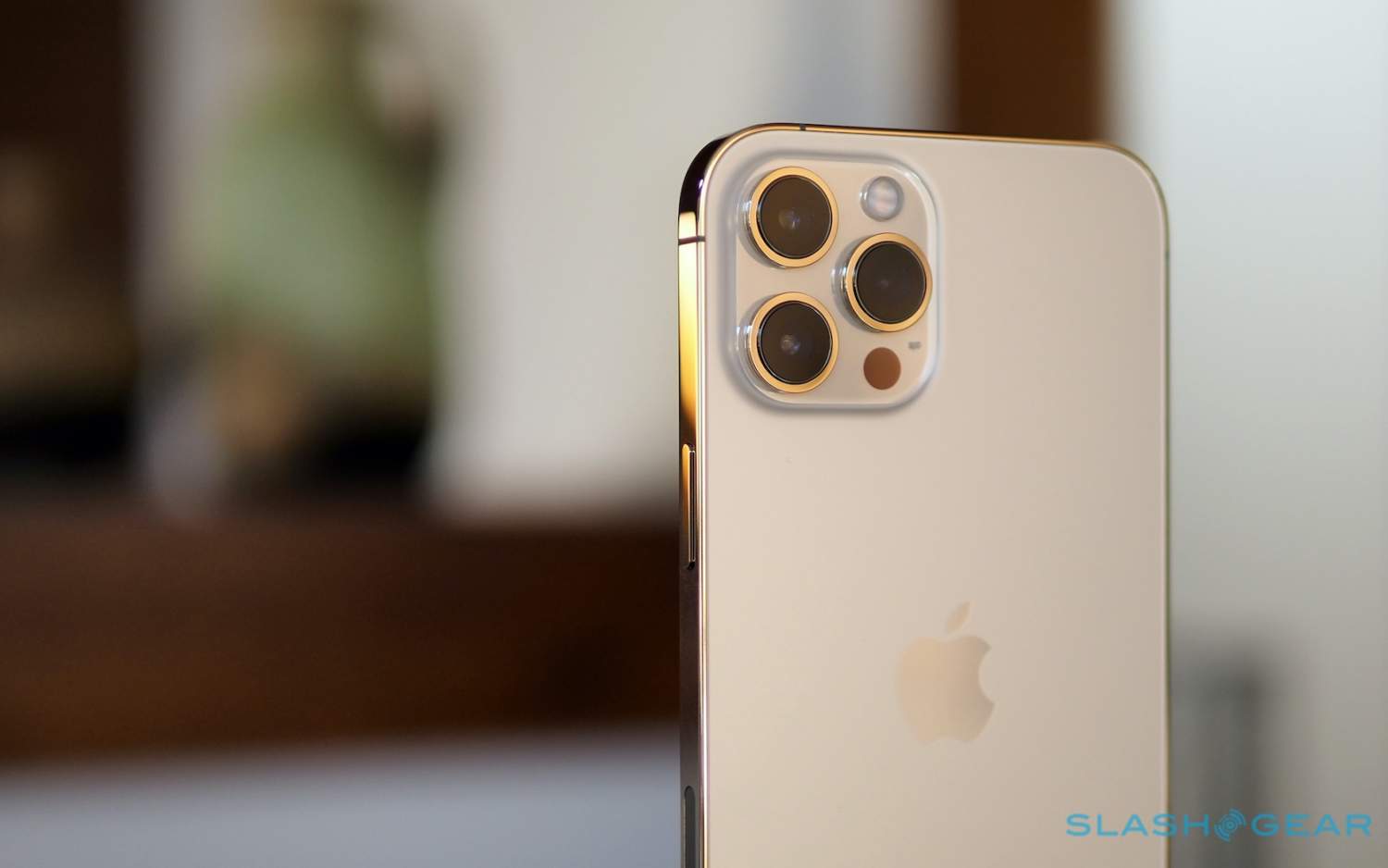 iPhone 14 and iPhone 15 leaks hint at huge camera and display upheaval