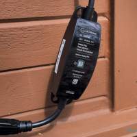 Lutron Caseta Outdoor Smart Plug Review: Flexibility in the garden