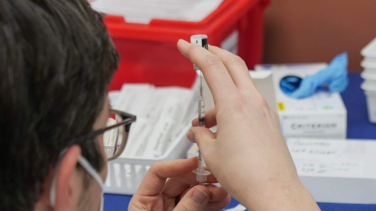 J&J vaccine benefit outweighs “very rare” blood clot risk says EU regulator