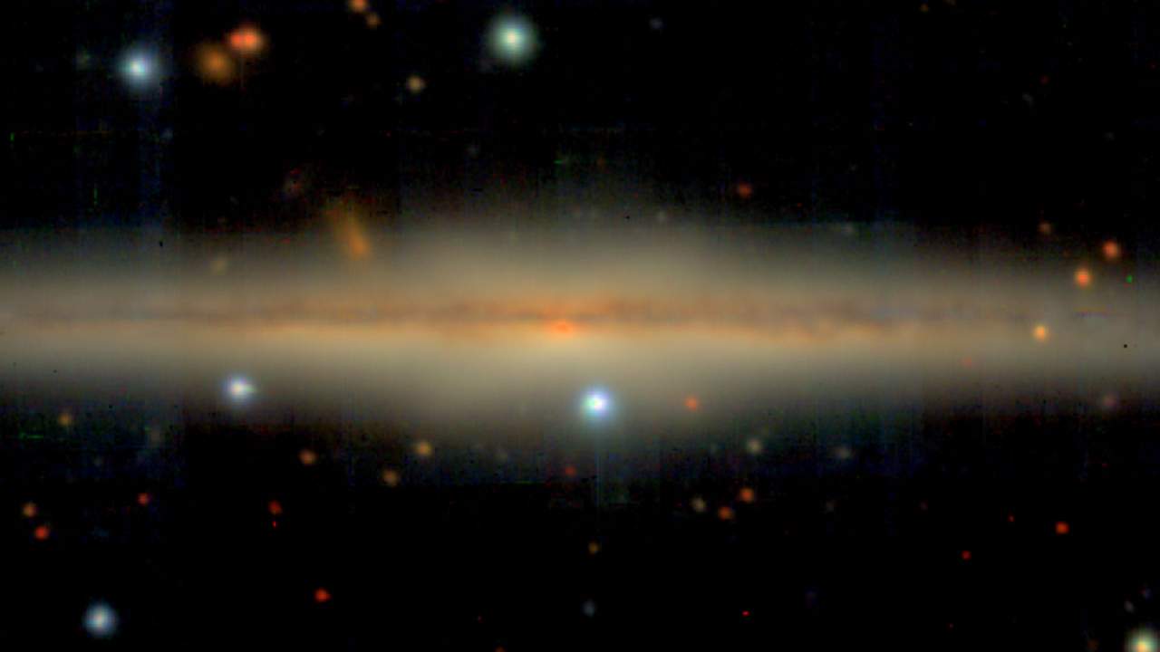 Astronomers look at a cross-section of galaxy UGC 10738