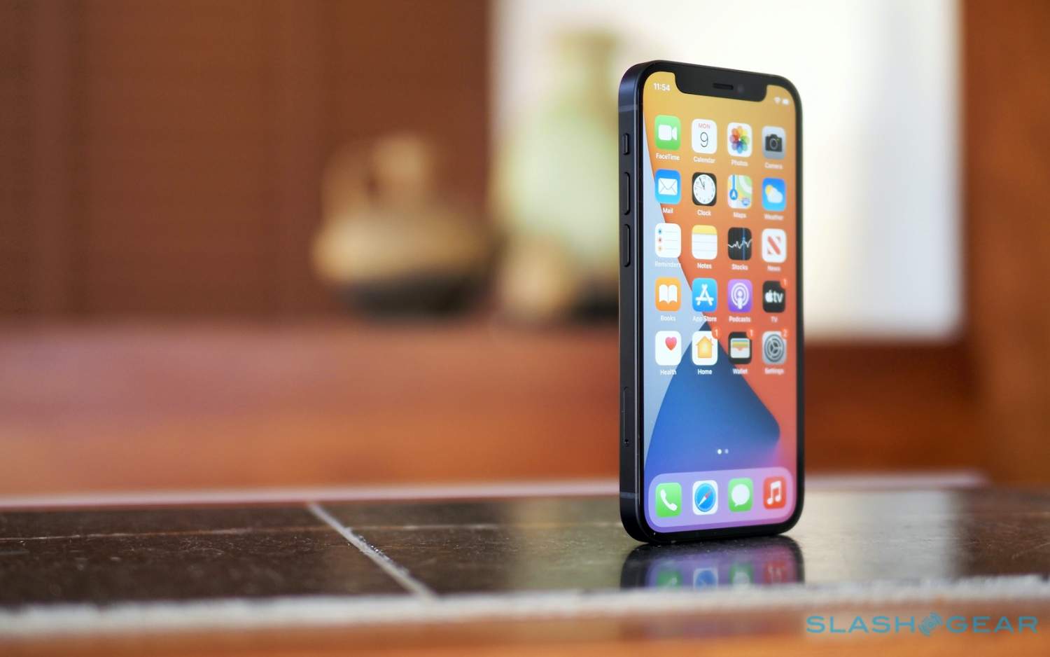 Apple releases iOS 14.5.1 with a good iPhone privacy reason to update