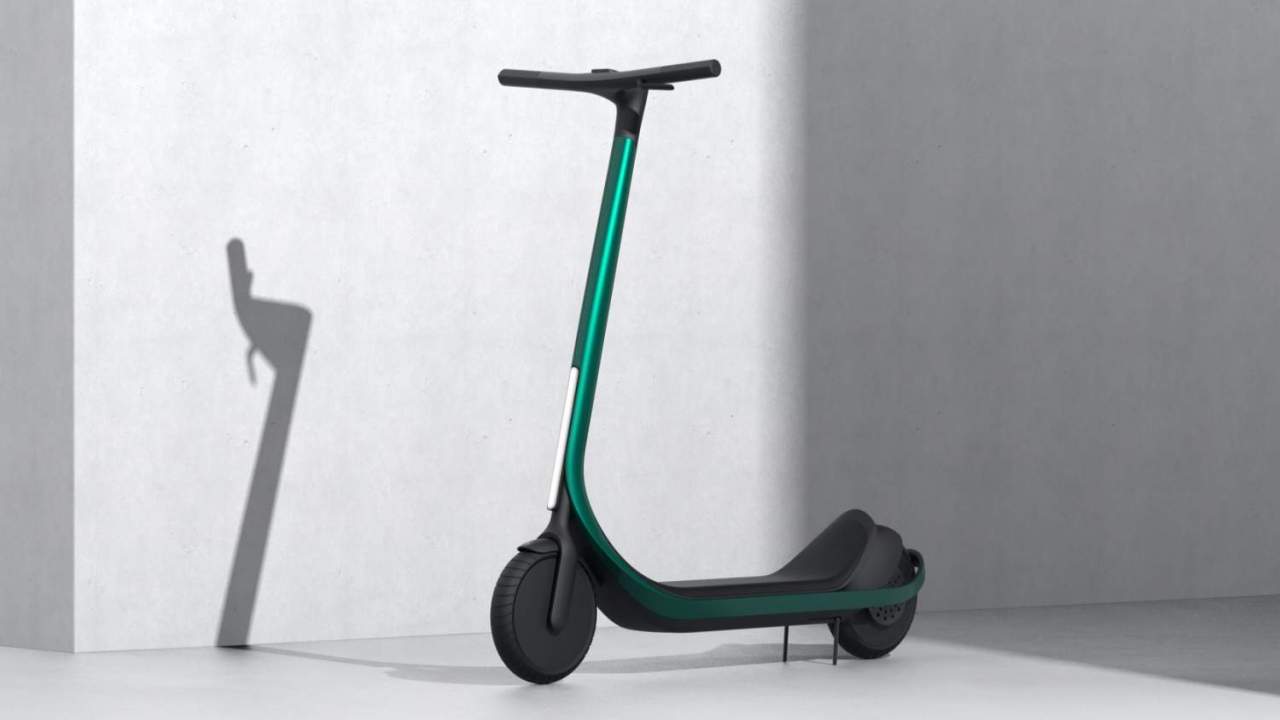 3D printed carbon fiber scooter promises custom sizing at a price