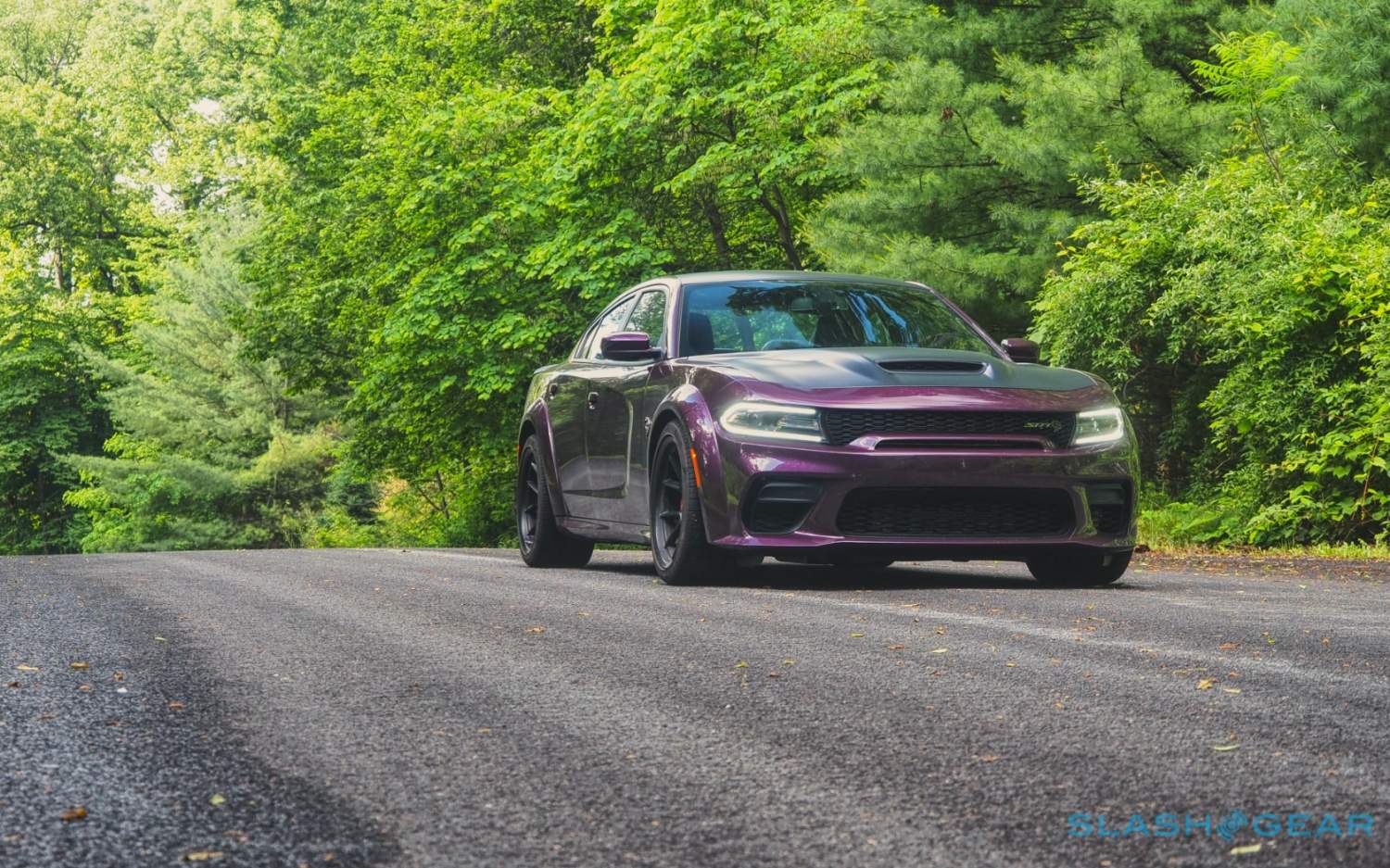 21 Dodge Charger Srt Hellcat Redeye Widebody Review Blunt Honesty Slashgear 21 Dodge Charger Srt Hellcat Redeye Widebody Review Blunt Honesty Slashgear
