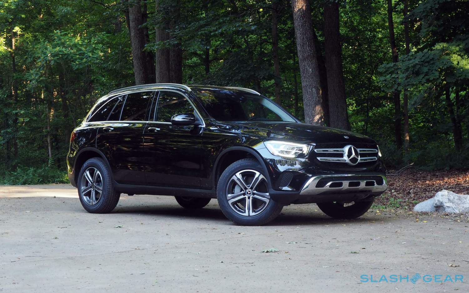 21 Mercedes Benz Glc 300 4matic Review The Self Confident Suv Slashgear