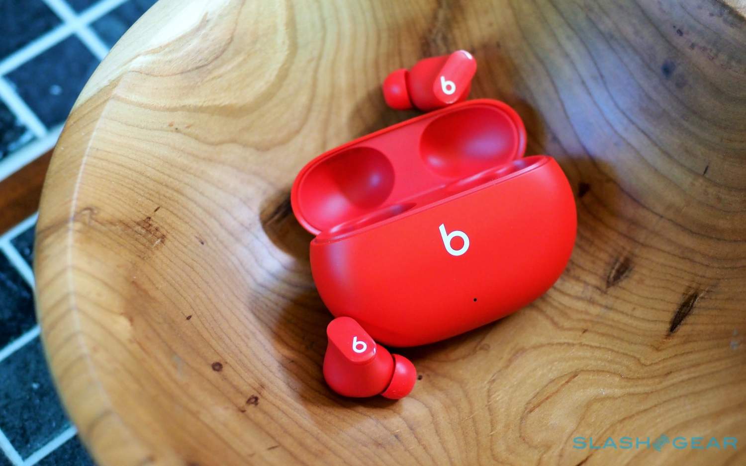 is beats studio buds waterproof