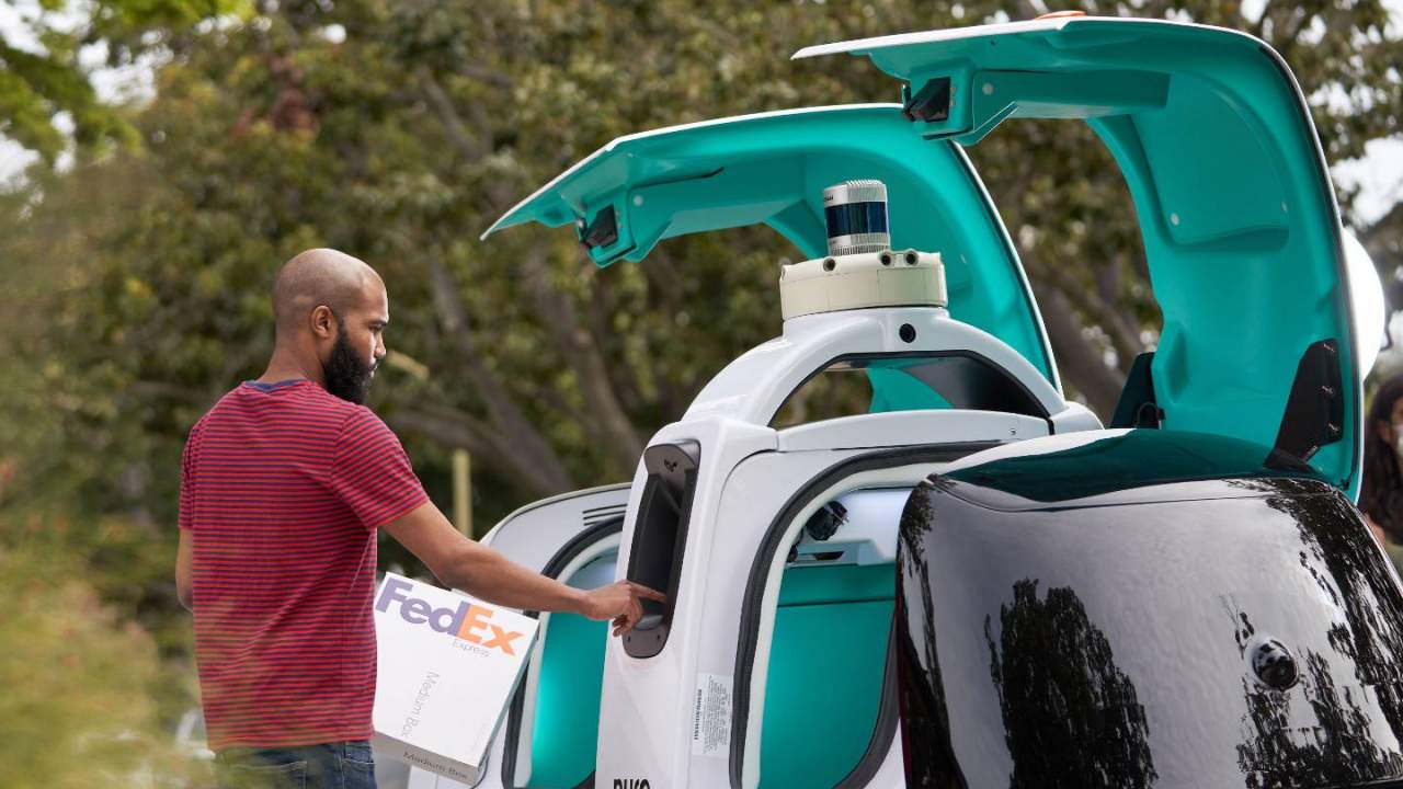Fedex And Nuro Launch Pilot Program To Test Self Driving Delivery Vehicle Slashgear