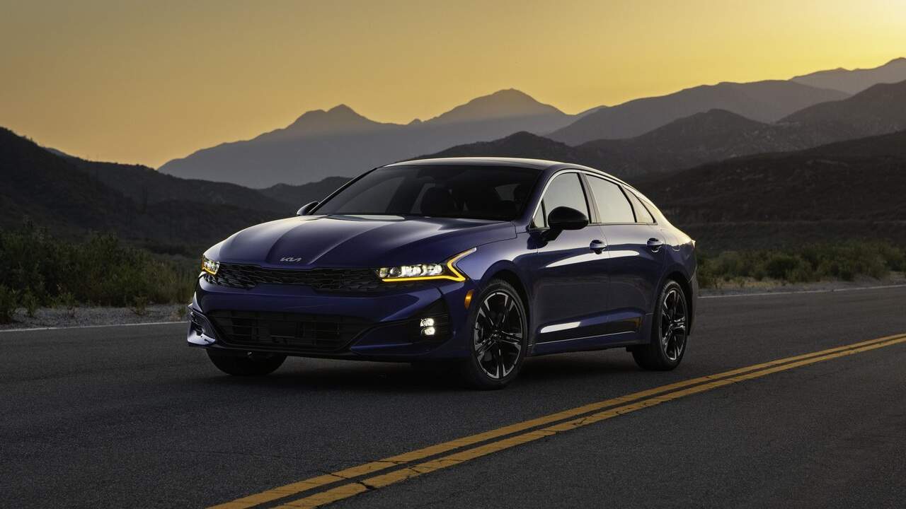 22 Kia K5 Gets A Minor Price Hike And New Gt Line Awd Premium Package Slashgear
