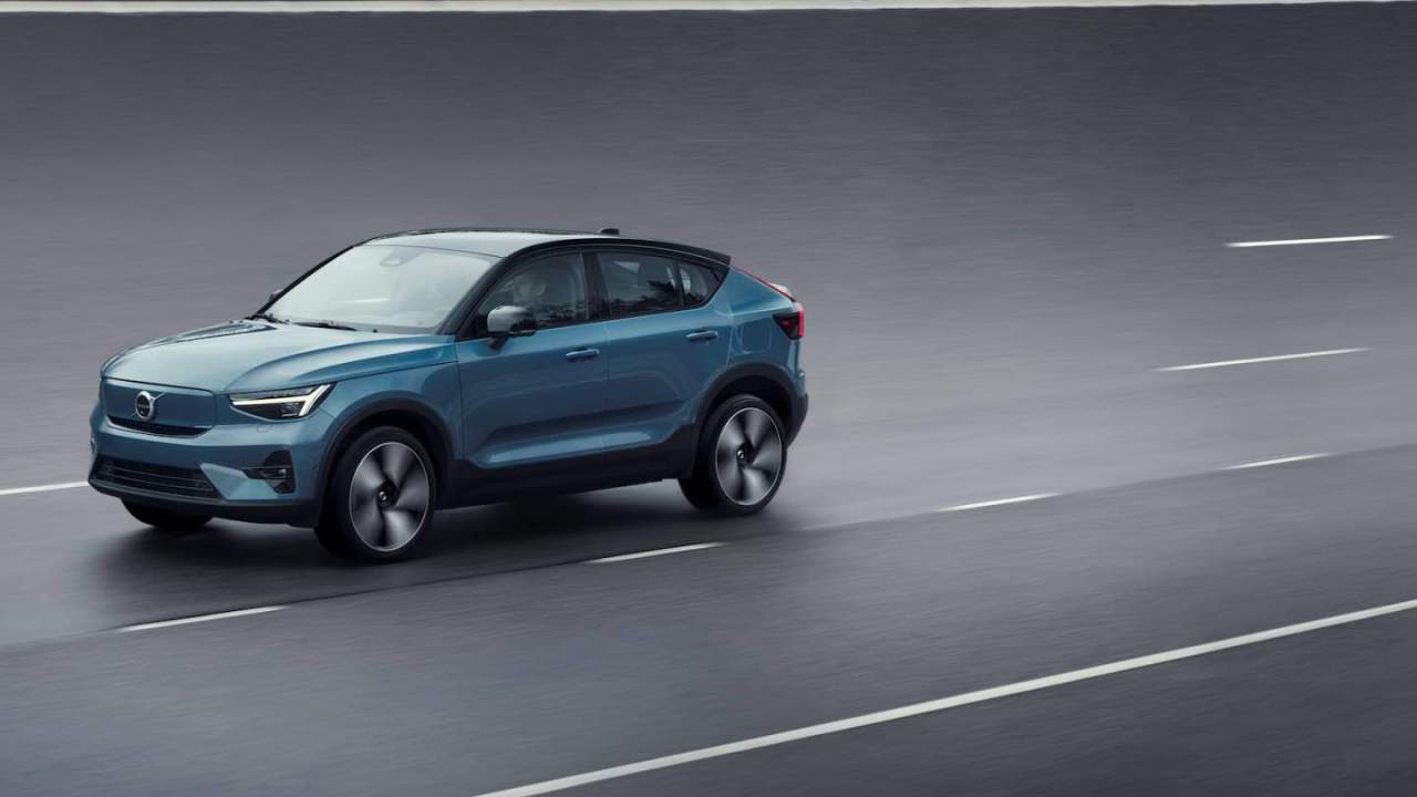 2022 Volvo C40 Recharge US price confirmed with a charging treat