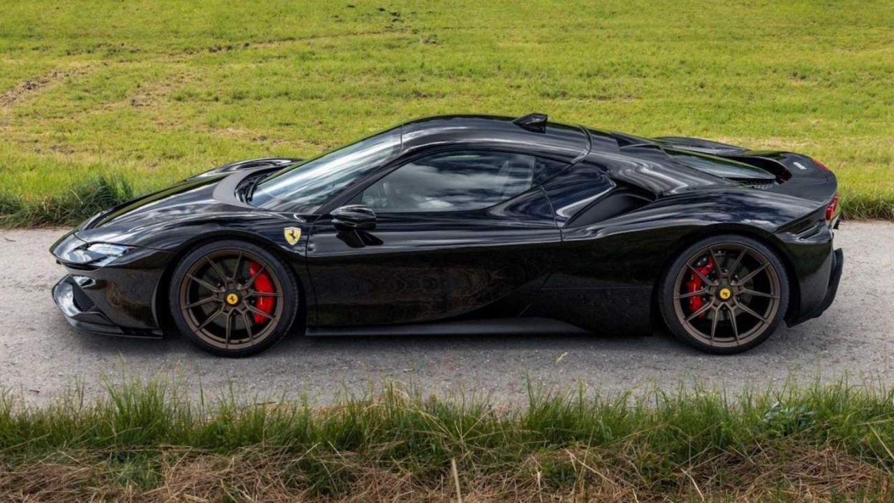 This Novitec Ferrari SF90 Stradale has a 1,033HP hybrid powertrain