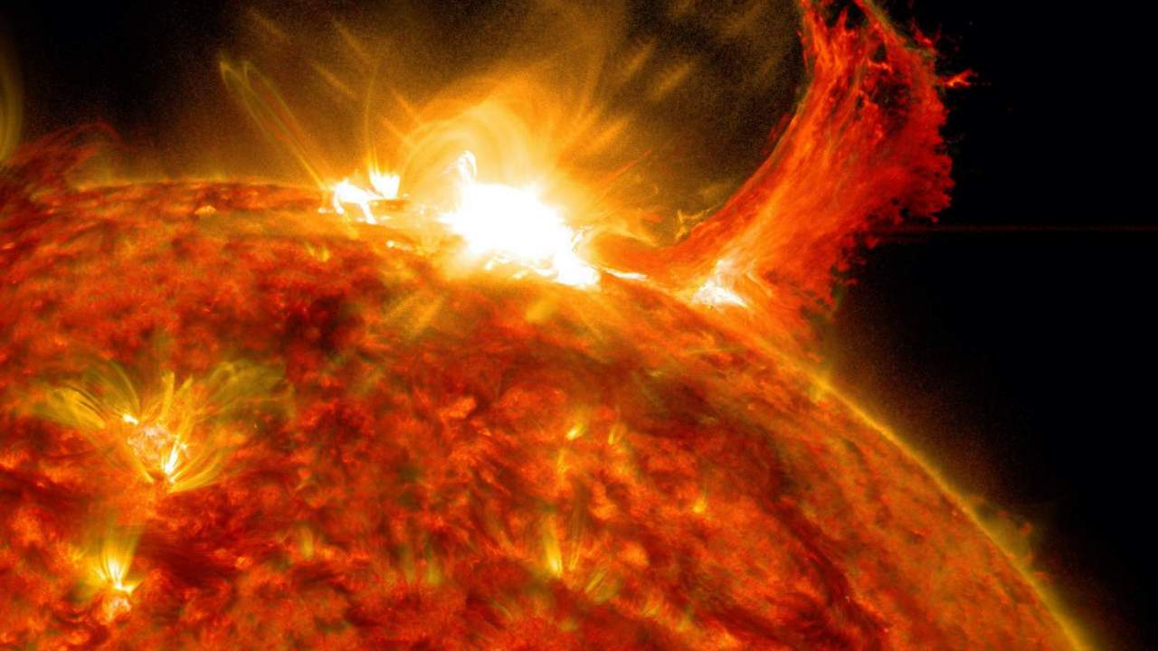 This huge Xclass solar flare shows why NASA's Sun study is so vital