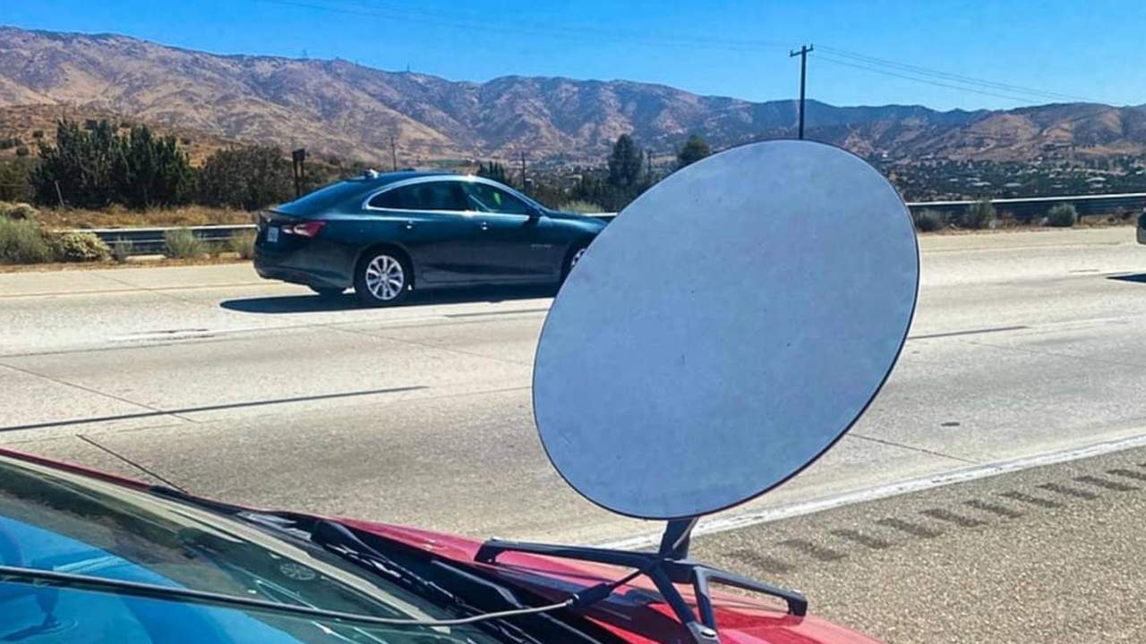 PSA: Don’t put a Starlink satellite dish on your car