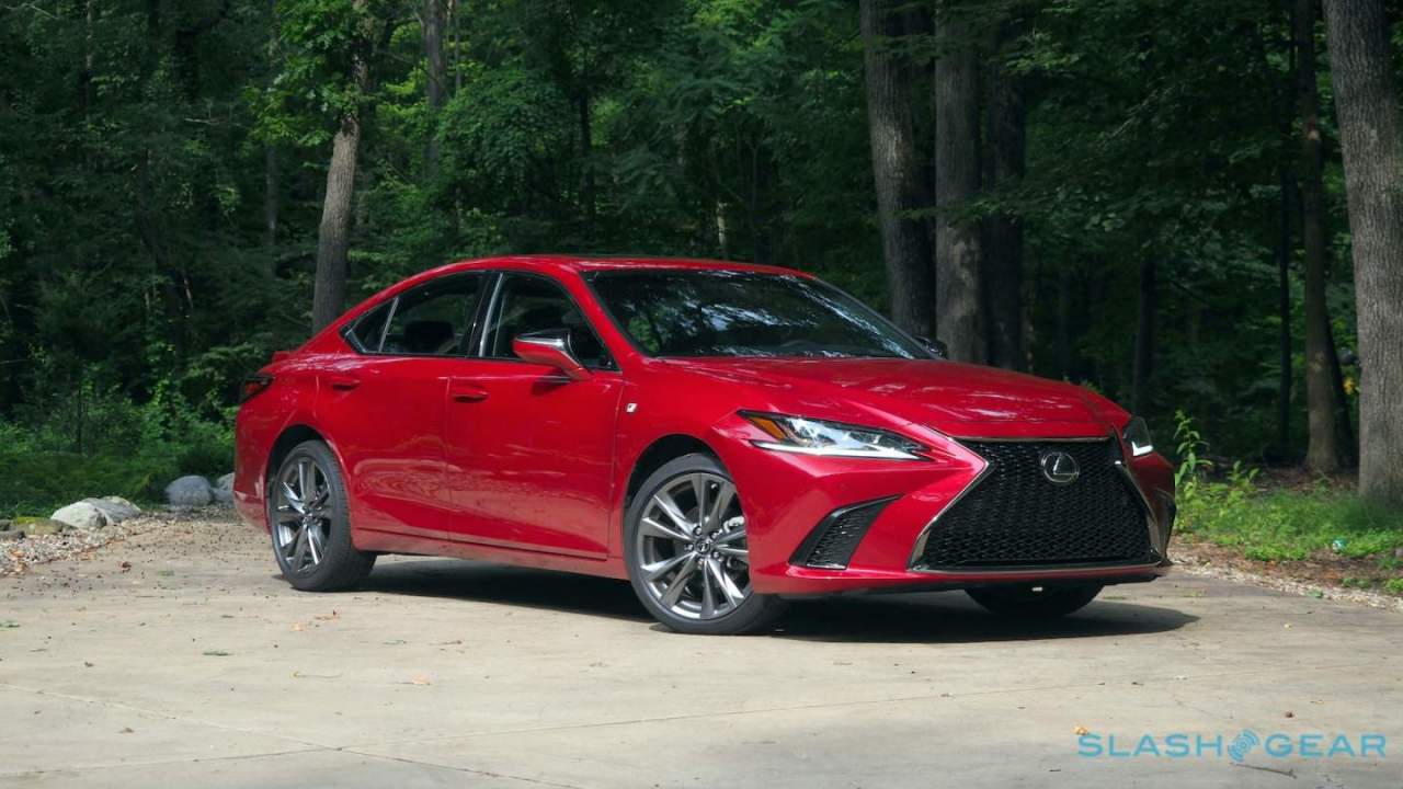 21 Lexus Es 250 Awd F Sport Review Slashgear