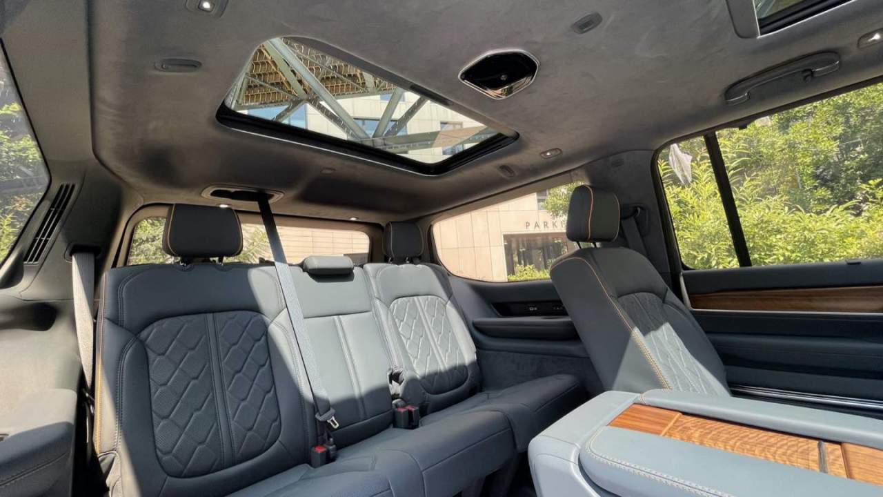 2022 Jeep Grand Wagoneer First Drive Social Climber SlashGear