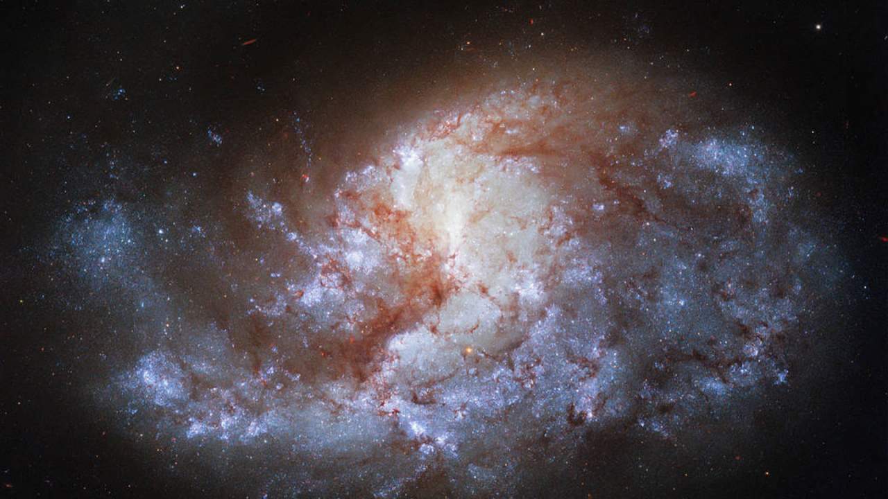 NASA shares a gorgeous Hubble image of galaxy NGC 1385