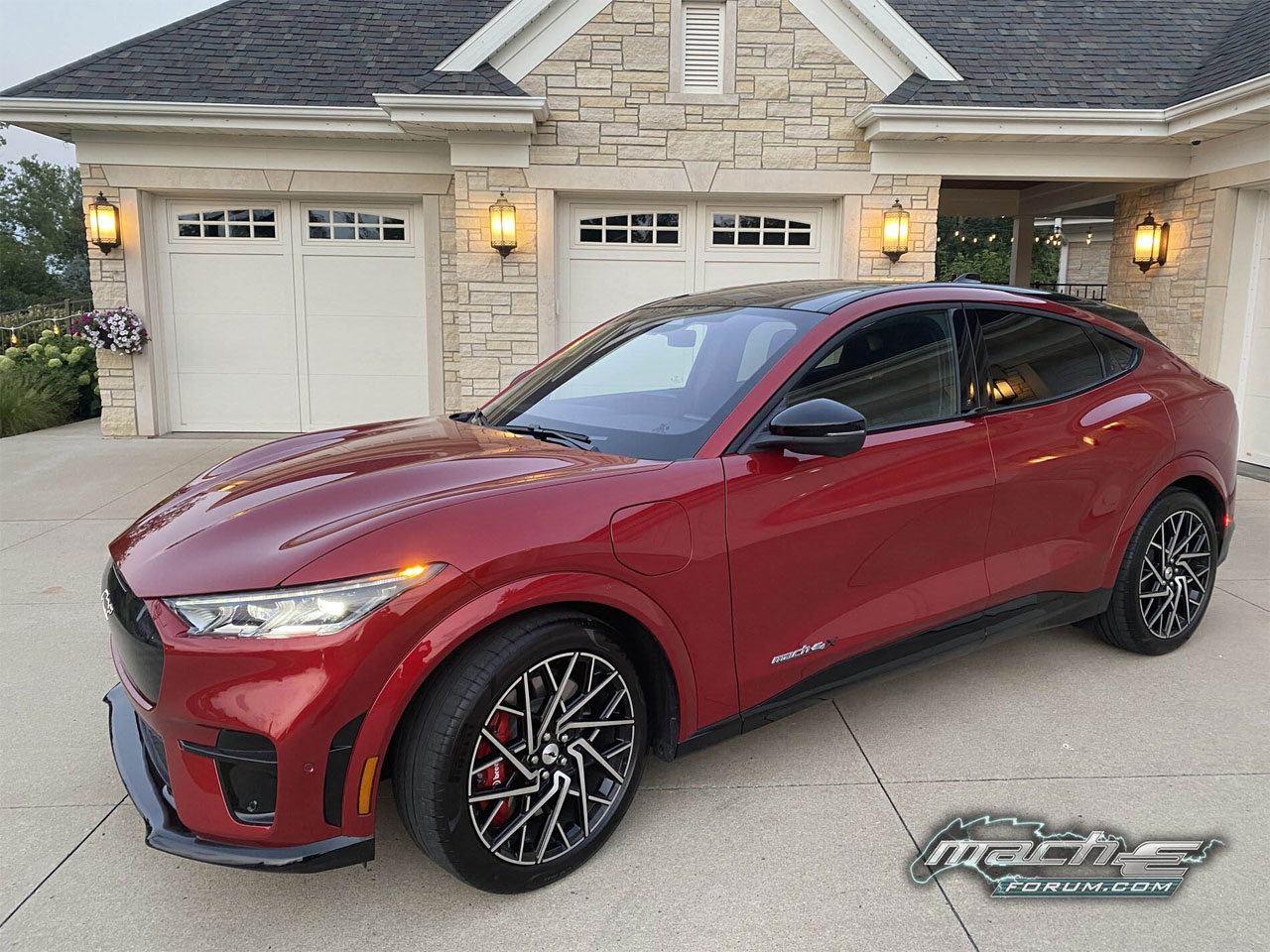 At Least One 21 Mustang Mach E Gt Performance Edition Has Been Delivered Slashgear At Least One 21 Mustang Mach E Gt Performance Edition Has Been Delivered Slashgear
