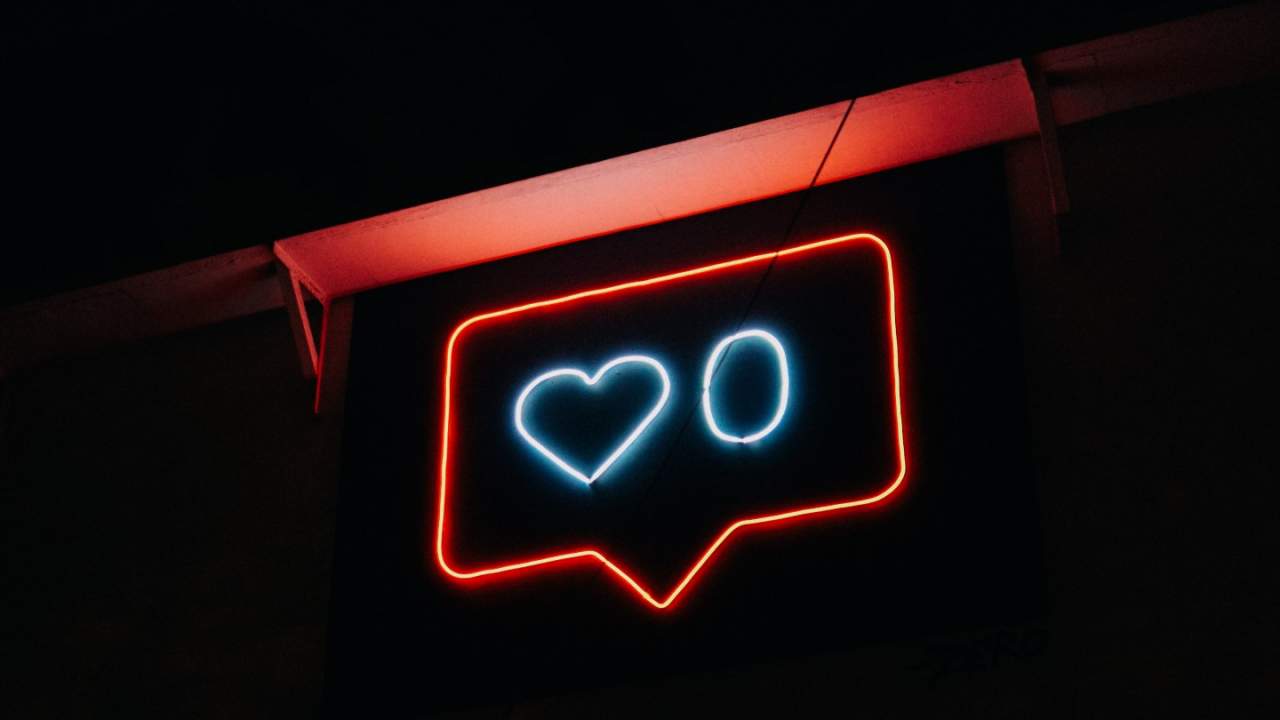 Study warns social media bans drive users to more extreme platforms