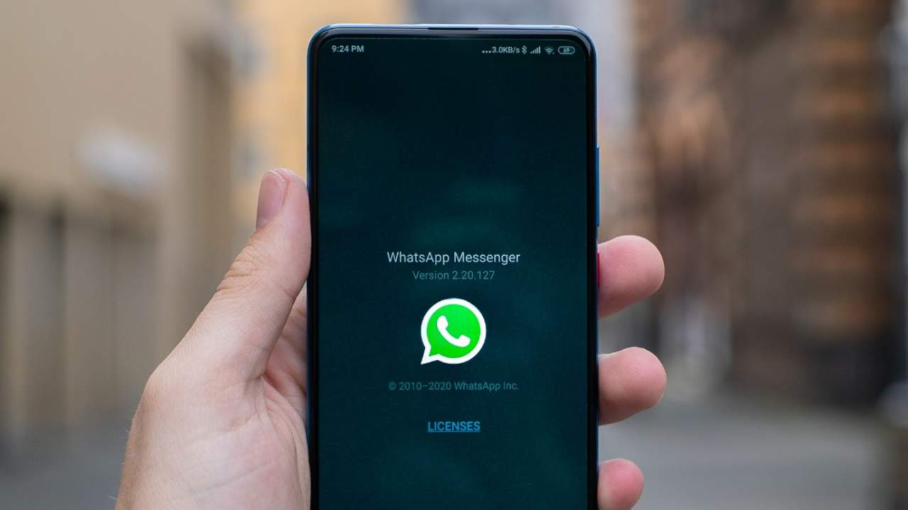 WhatsApp adds View Once feature to quickly wipe photos and videos