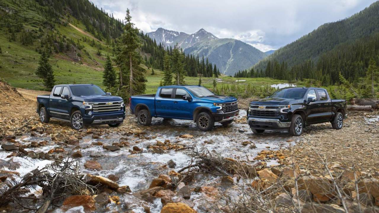 2022 Chevy Silverado 1500 gets Super Cruise and a redesigned dashboard