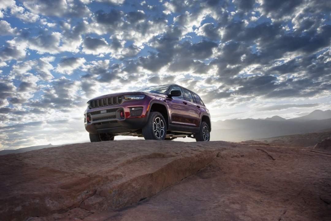 2022 Jeep Grand Cherokee 4xe PHEV revealed with new Trailhawk trim