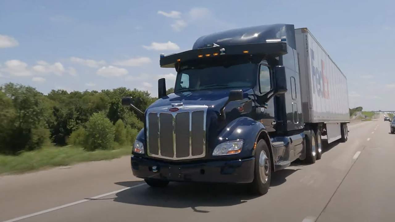 FedEx runs first autonomous truck delivery with Aurora and PACCAR