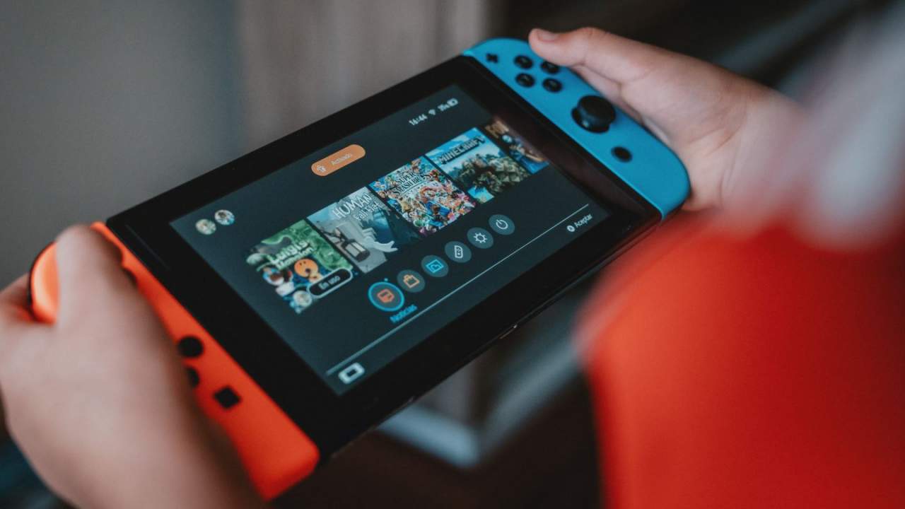 Nintendo Switch finally gets Bluetooth audio support in new update -  SlashGear