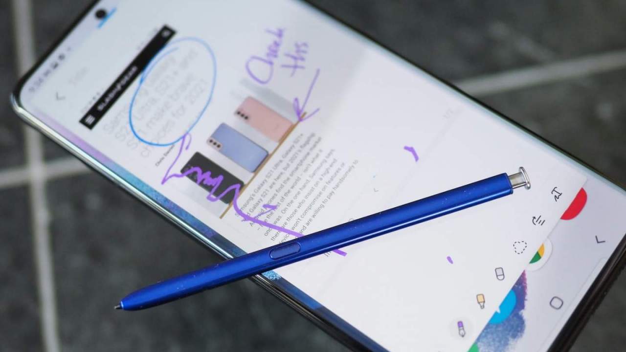 Galaxy S22 leak tips the best of both worlds – so long as it’s flat