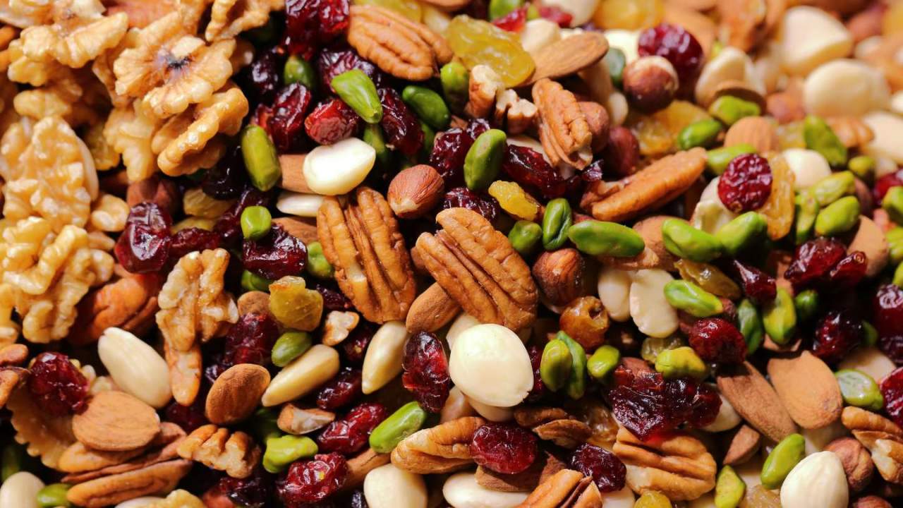 Trail mix and nuts sold by multiple brands recalled over glass risk