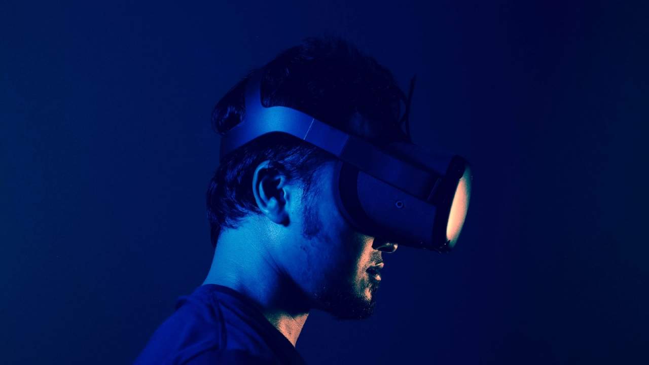 Oculus VR owners can now watch Vudu 3D movies on Quest headsets